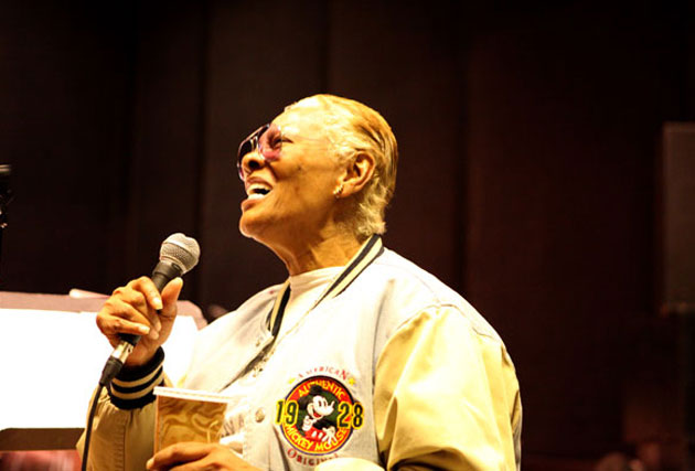 Dionne-Warwick_beckman