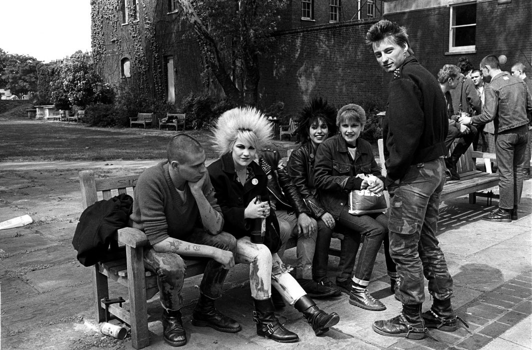 Punks Words End London1978- – Janette Beckman